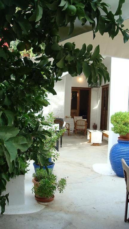 Douskos Uptown Living Hidra Exterior foto
